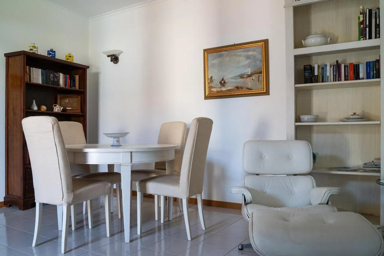 Elegant Apartment In Residence With Pool أتشيريالي