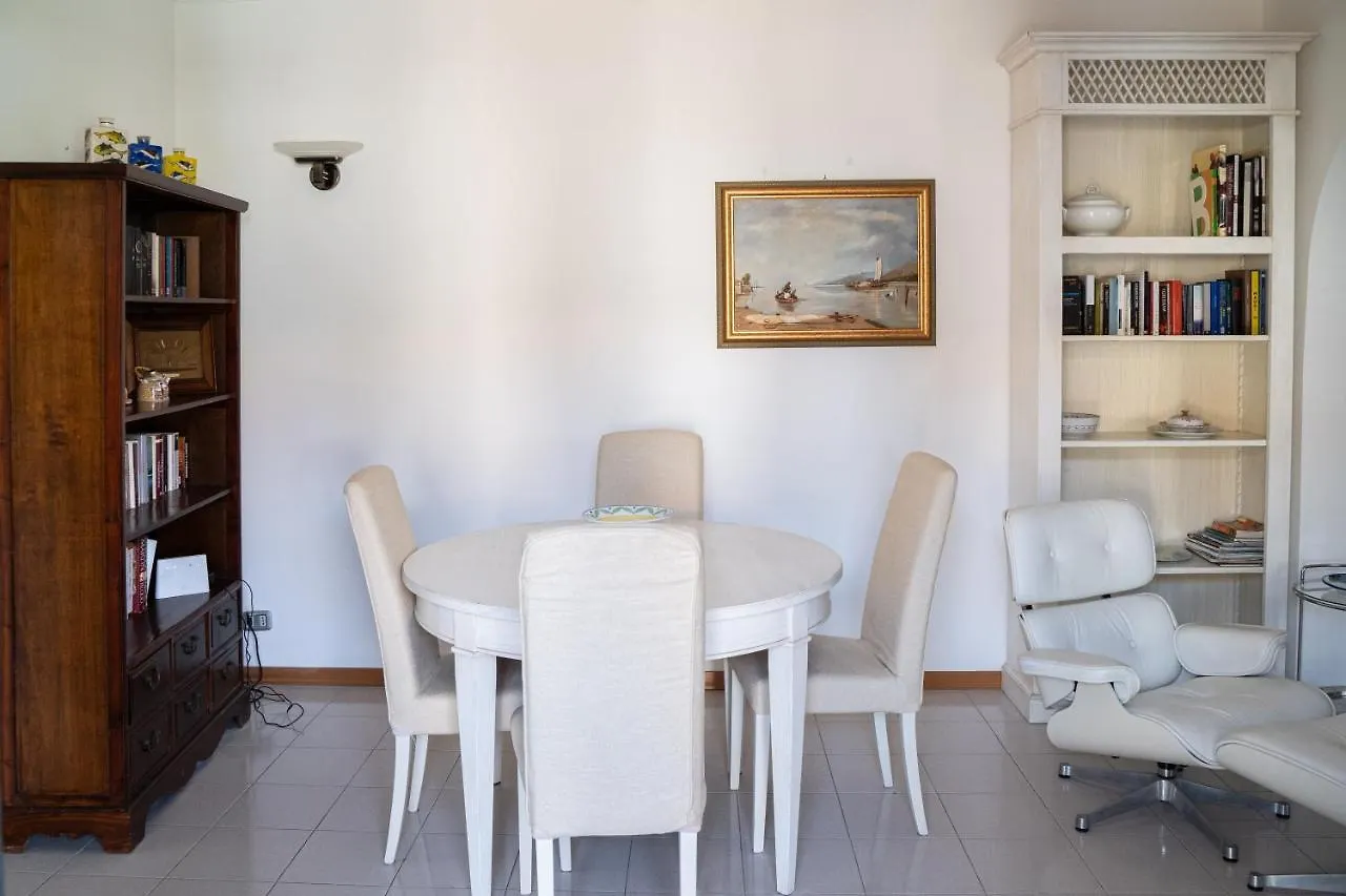 Elegant Apartment In Residence With Pool Acireale 0*,